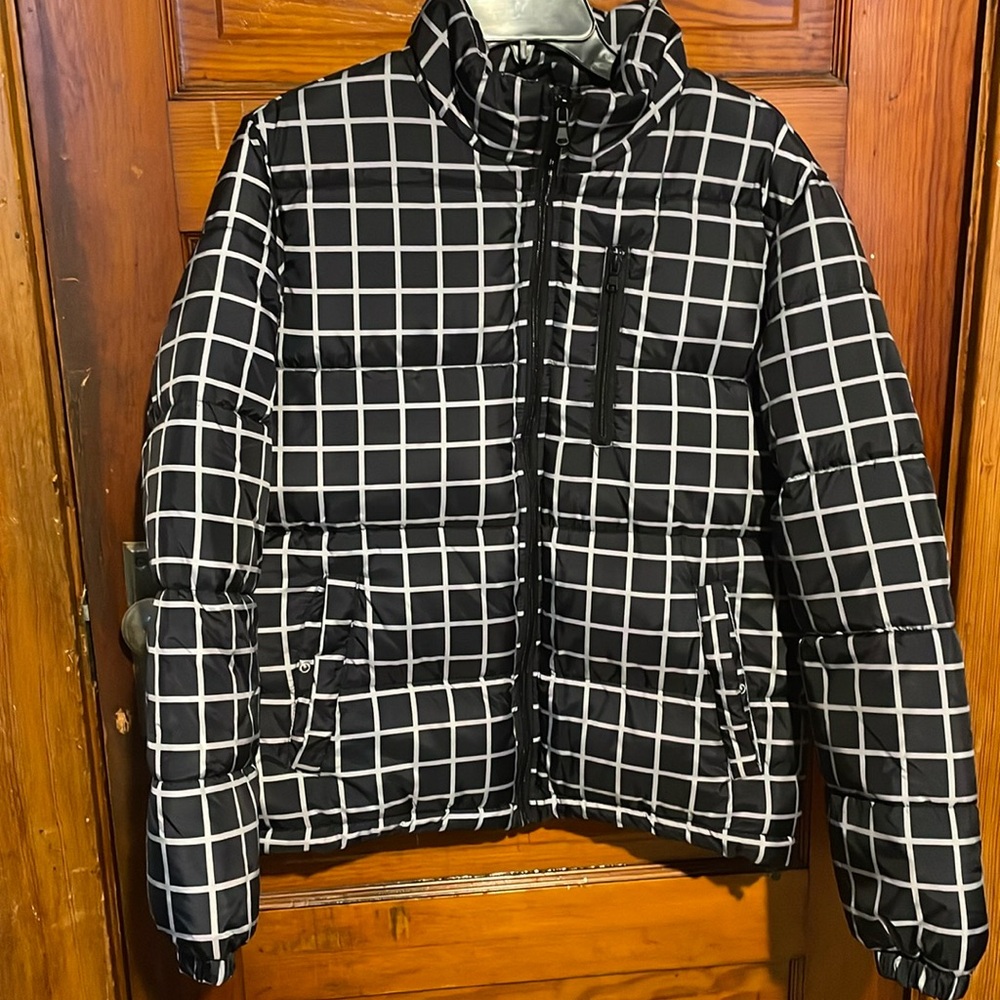 black puffer